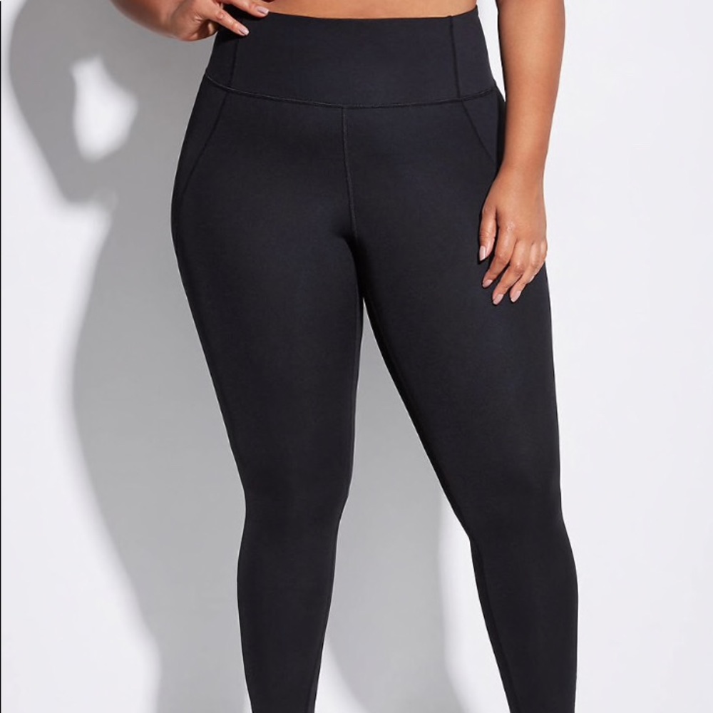♥️NEW➕ SIZE 18/20 LaneBryant LIVI active leggings